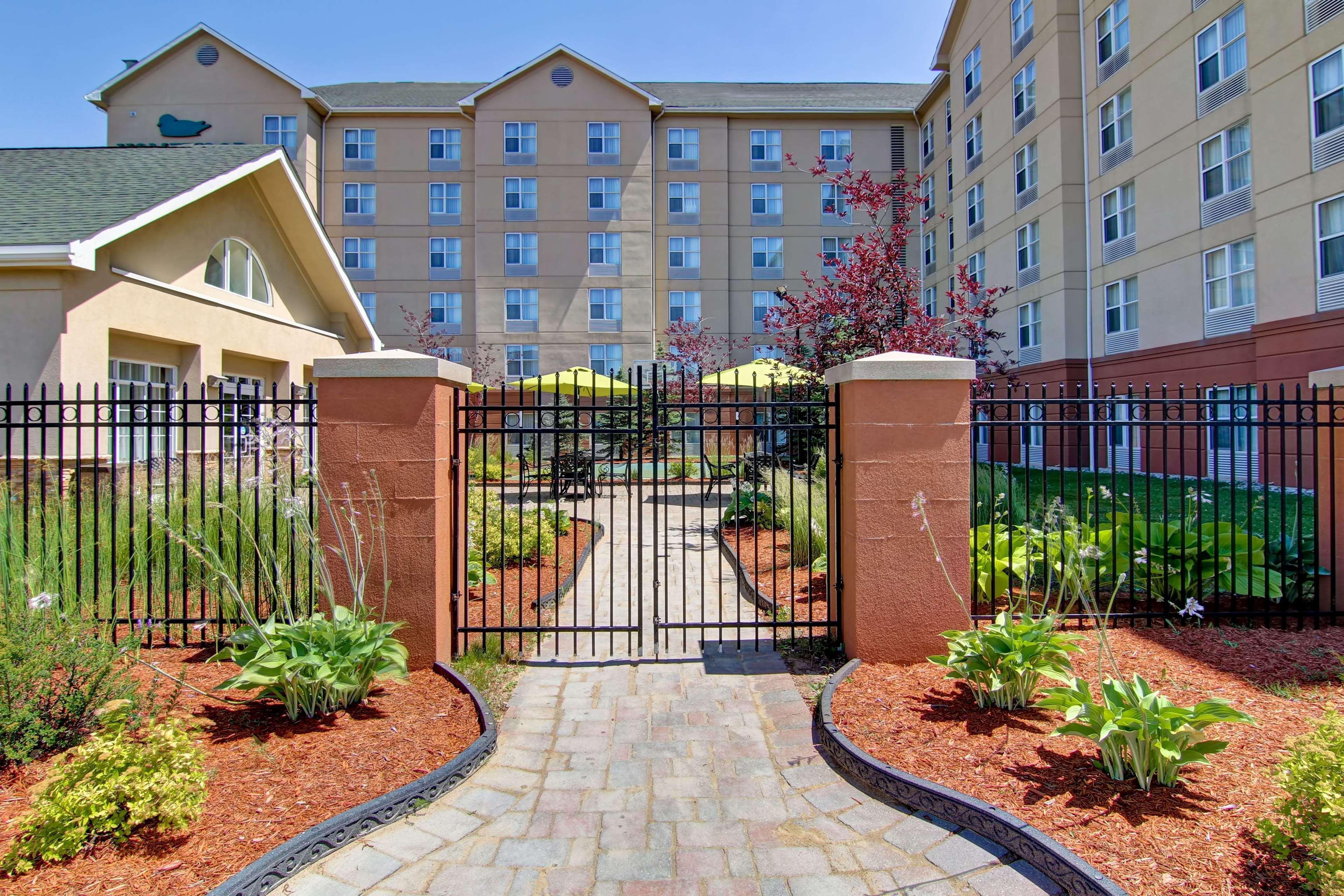 Homewood Suites By Hilton Toronto Mississauga Kültér fotó
